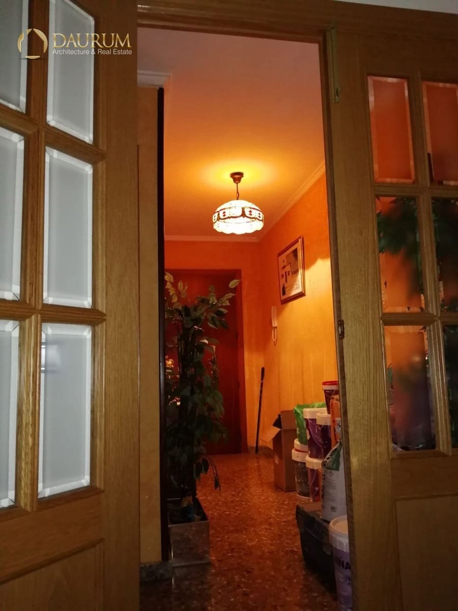 4 bedroom Flat for sale in Jijona / Xixona with garage - € 134,000 (Ref: 9345465)