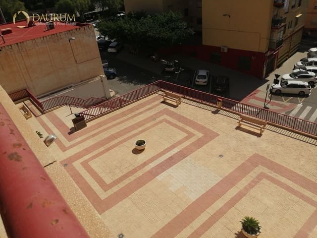 4 slaapkamer Flat te koop in Jijona / Xixona met garage - € 134.000 (Ref: 9345465)