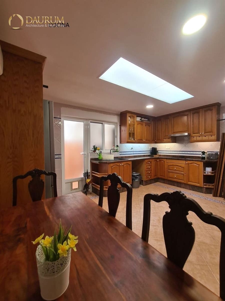 4 makuuhuone Asunto myytävänä paikassa Elche / Elx - 350 000 € (Ref: 9346572)