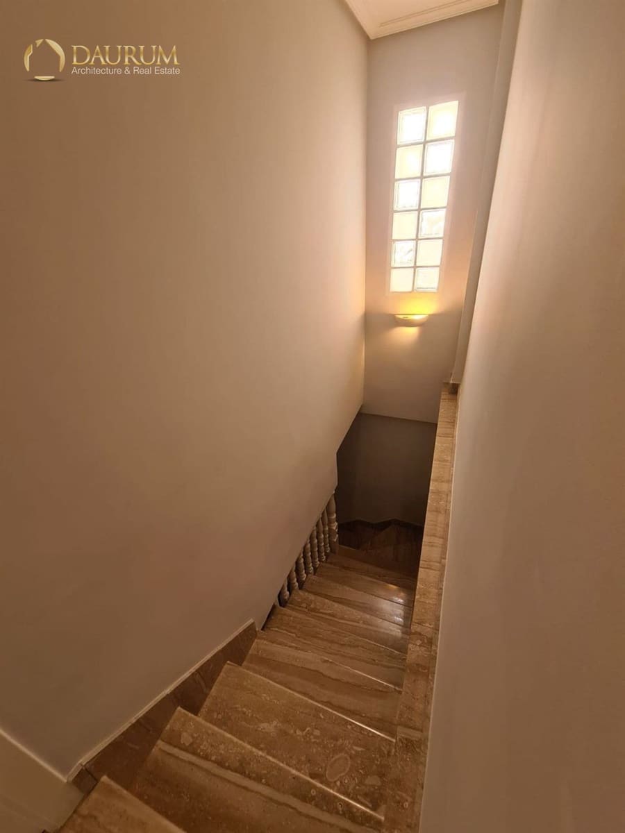 4 makuuhuone Asunto myytävänä paikassa Elche / Elx - 350 000 € (Ref: 9346572)