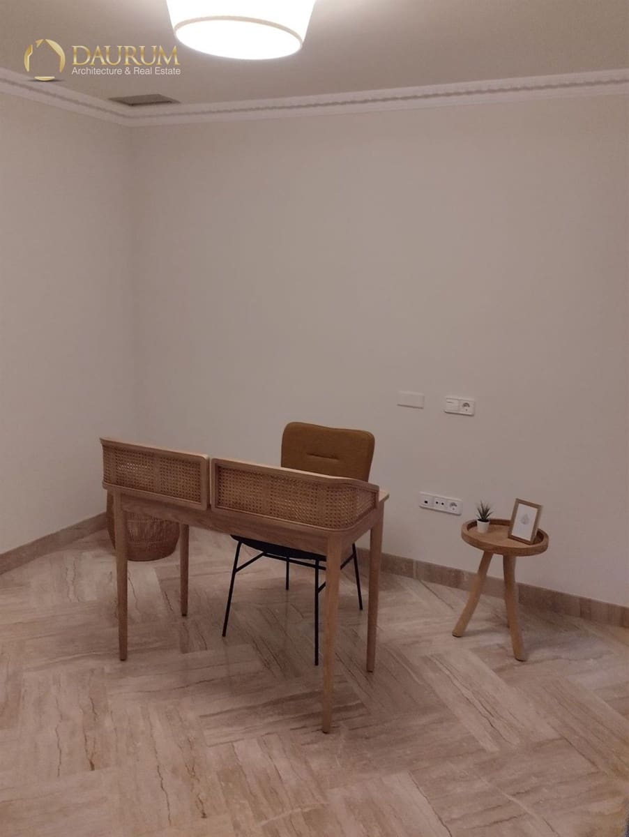 4 makuuhuone Asunto myytävänä paikassa Elche / Elx - 350 000 € (Ref: 9346572)