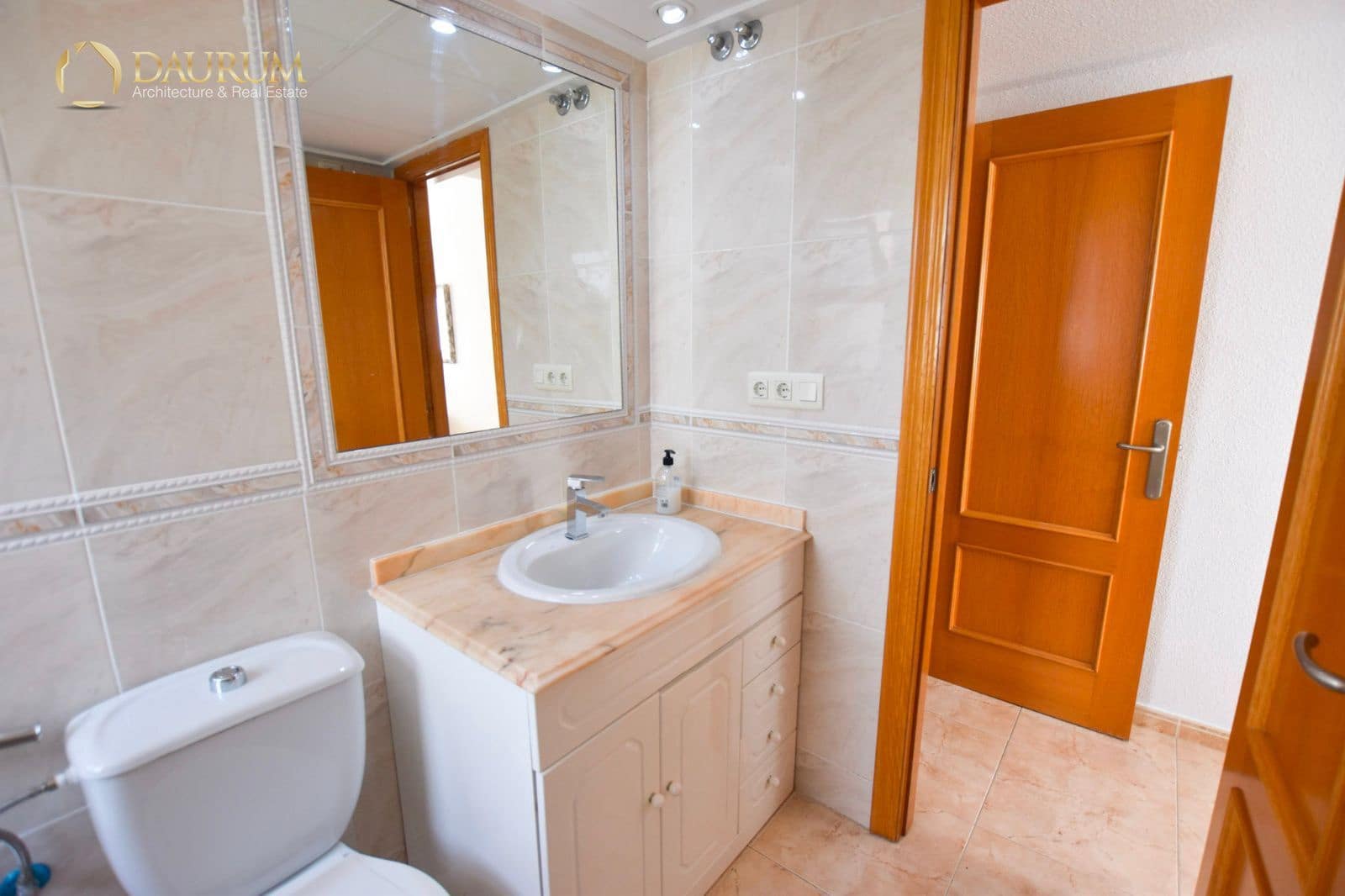 3 soveværelse Lejlighed til salg i Alicante by med swimmingpool garage - € 410.000 (Ref: 9348079)