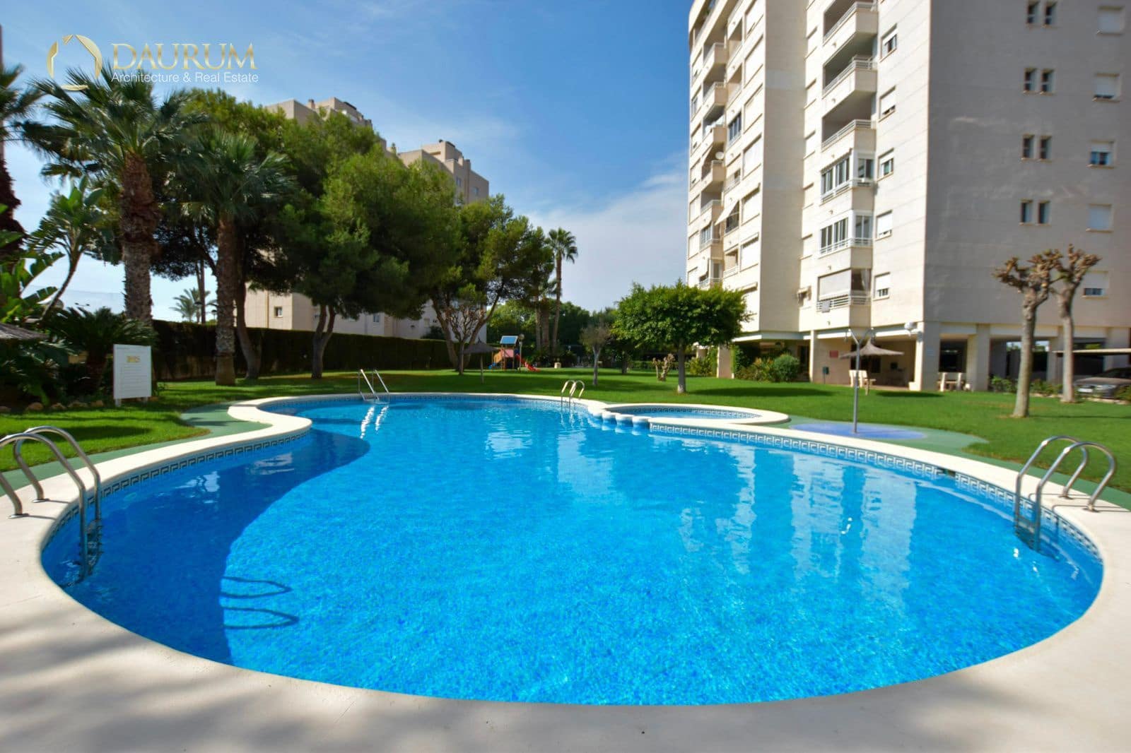 3 soveværelse Lejlighed til salg i Alicante by med swimmingpool garage - € 410.000 (Ref: 9348079)