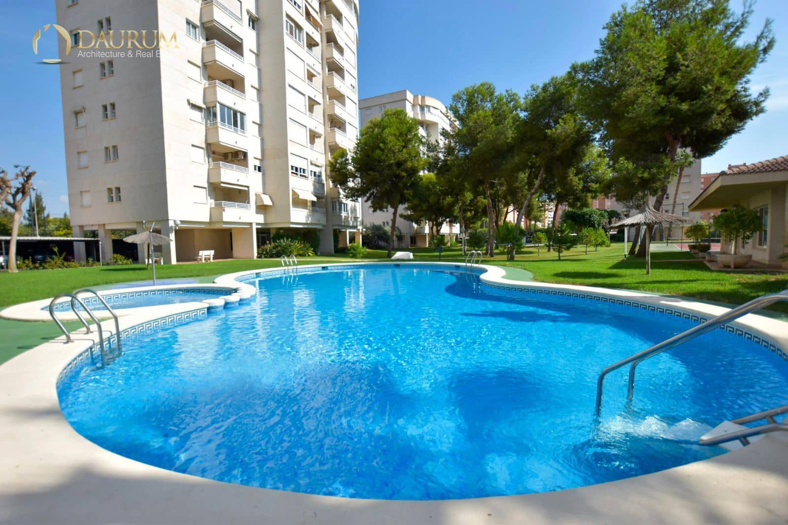3 soveværelse Lejlighed til salg i Alicante by med swimmingpool garage - € 410.000 (Ref: 9348079)