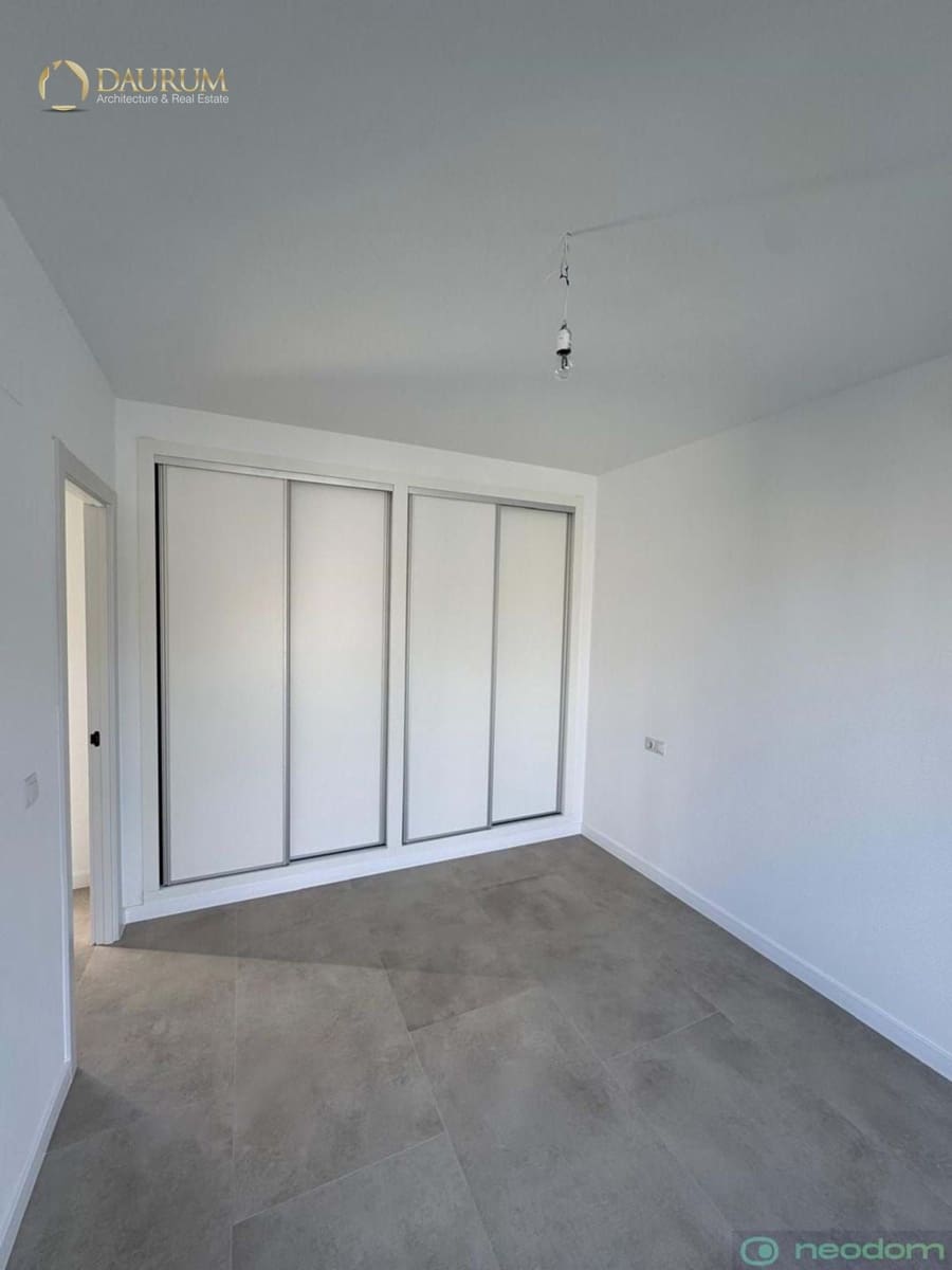 3 slaapkamer Villa te koop in El Campello met garage - € 550.000 (Ref: 9350188)