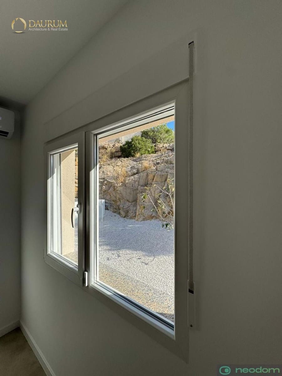 3 slaapkamer Villa te koop in El Campello met garage - € 550.000 (Ref: 9350188)