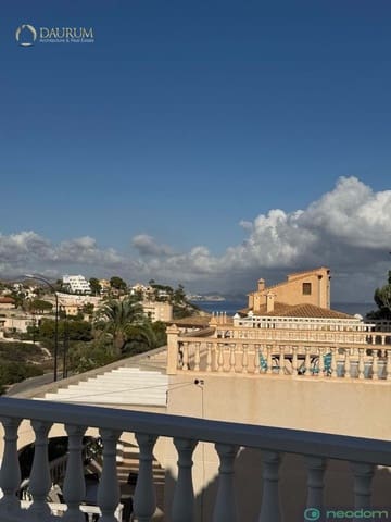 3 slaapkamer Villa te koop in El Campello met garage - € 550.000 (Ref: 9350188)