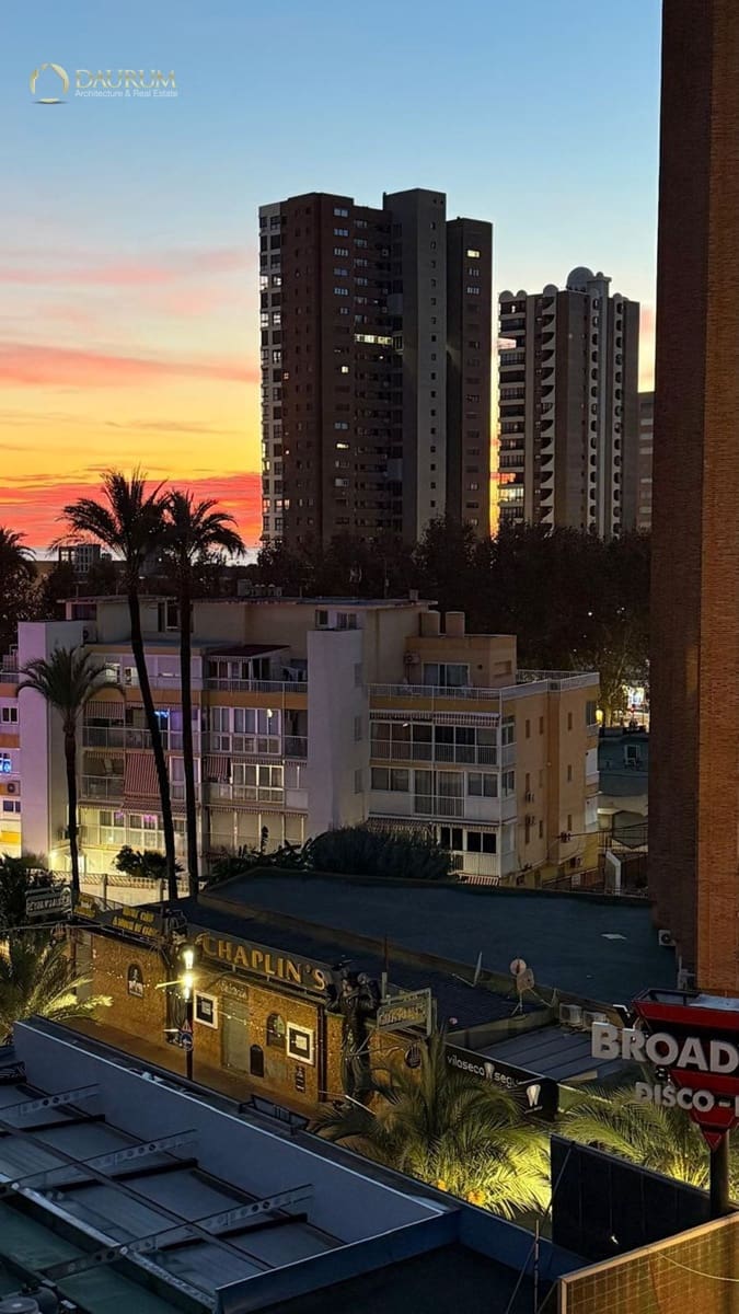 2 quarto Apartamento para venda em Benidorm com garagem - 263 000 € (Ref: 9352675)