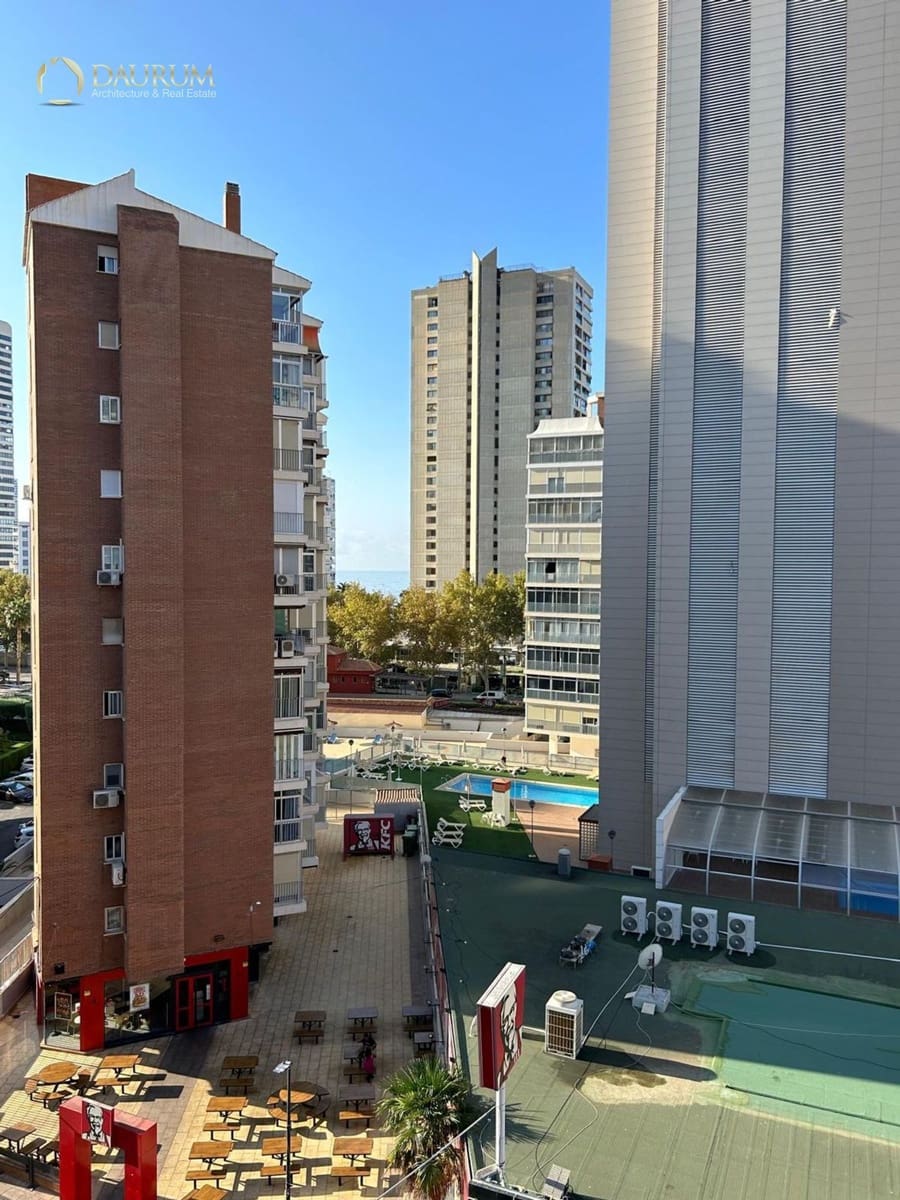 2 quarto Apartamento para venda em Benidorm com garagem - 263 000 € (Ref: 9352675)