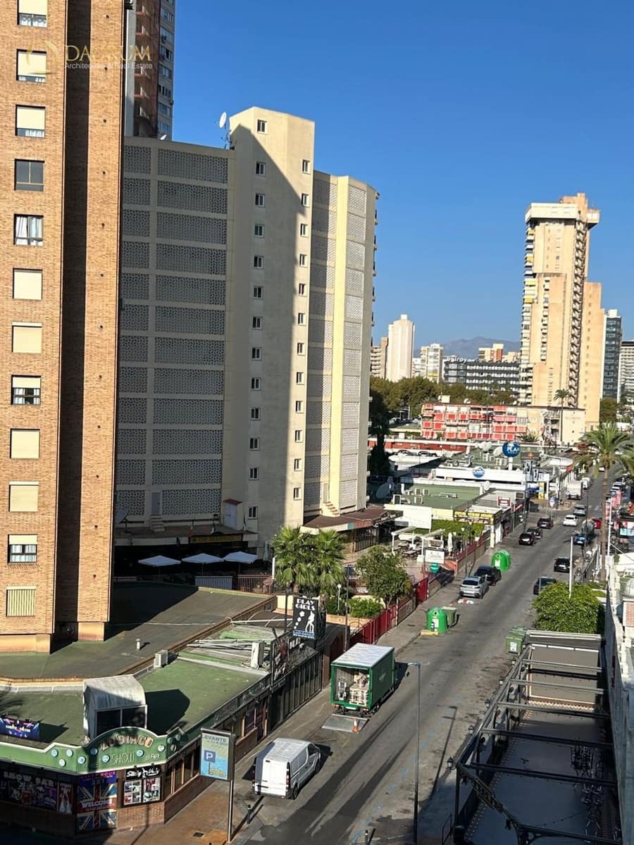2 quarto Apartamento para venda em Benidorm com garagem - 263 000 € (Ref: 9352675)