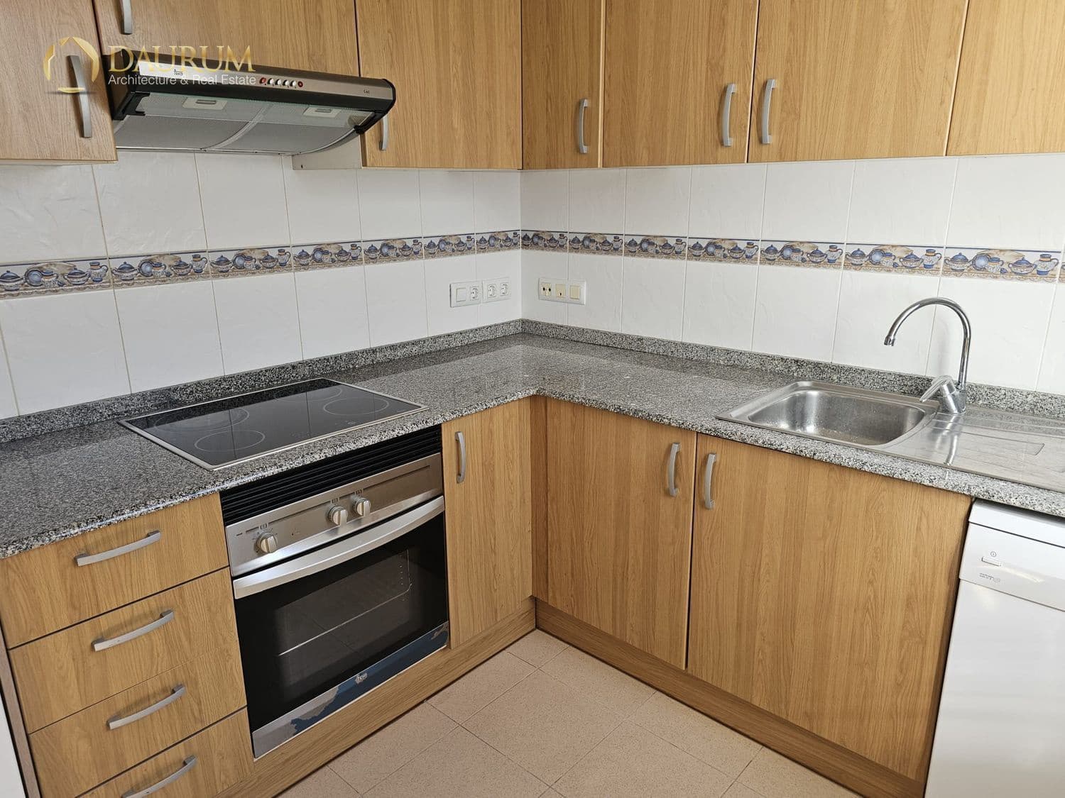 3 bedroom Penthouse for sale in Benissa with pool garage - € 275,000 (Ref: 9354056)