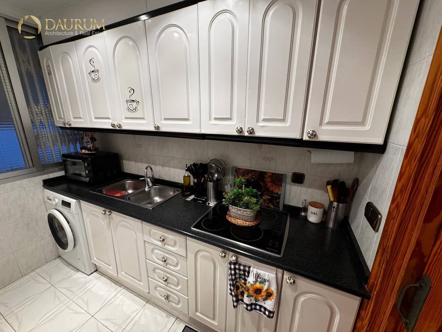 2 bedroom Flat for sale in Benidorm - € 175,000 (Ref: 9354057)