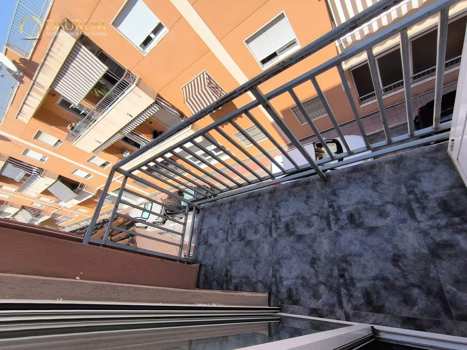 Piso de 3 habitaciones en Santa Pola en venta - 139.999 € (Ref: 9357448)