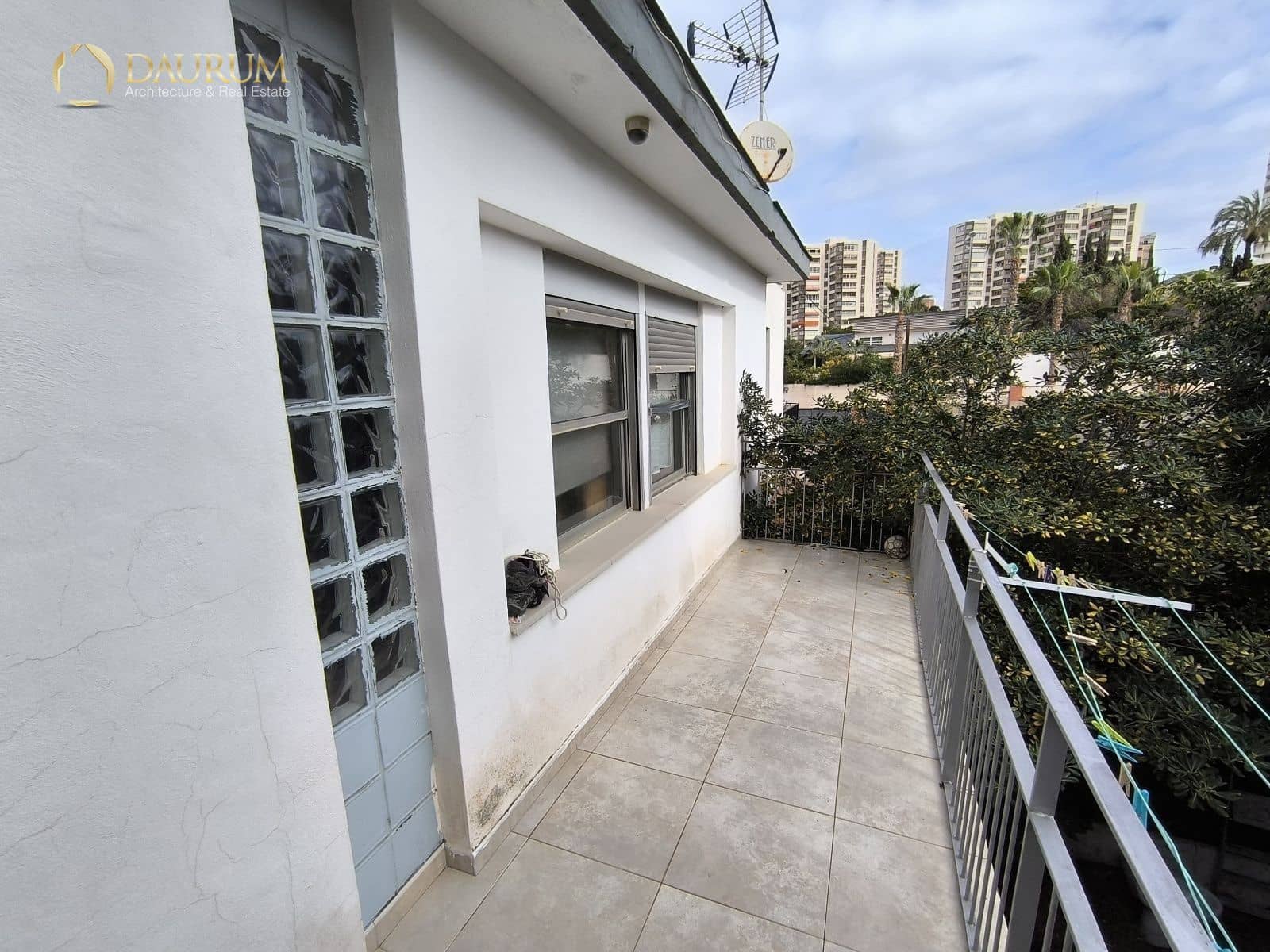 4 soverom Villa til salgs i Alicante by med garasje - € 650 000 (Ref: 9357585)