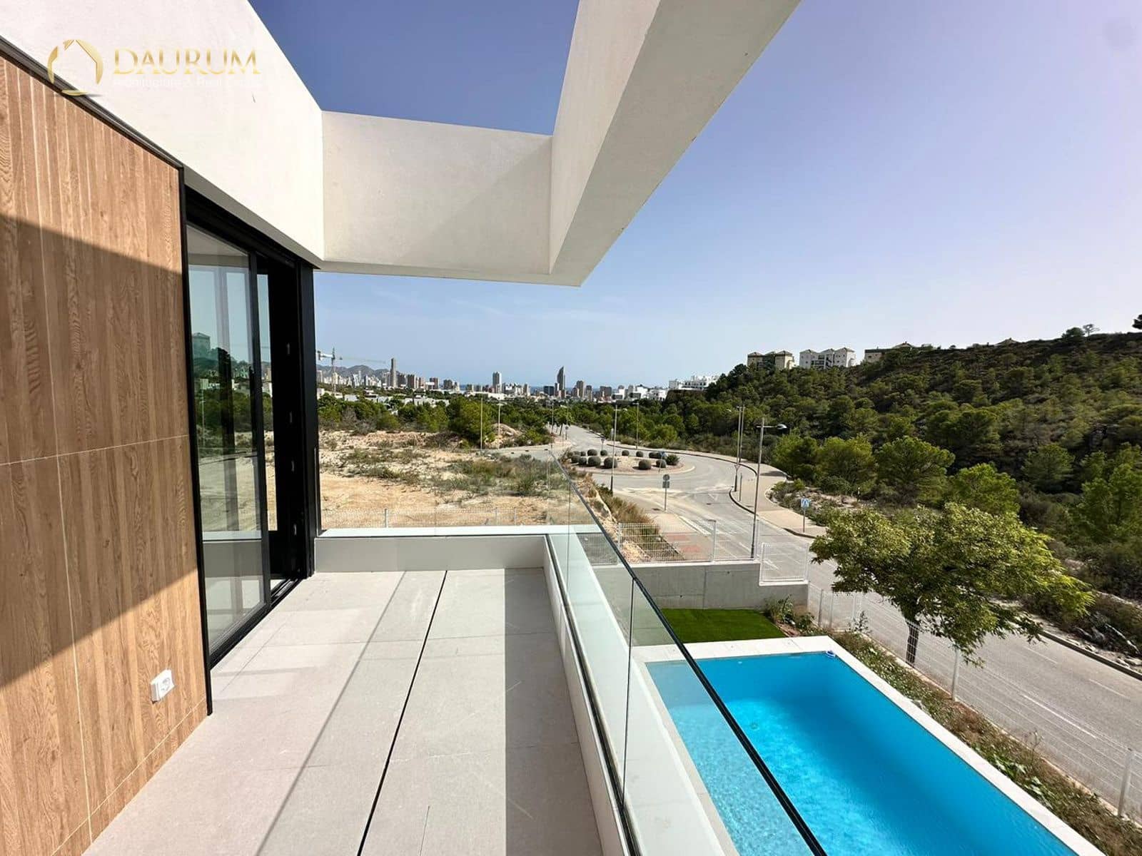 3 bedroom Villa for sale in Finestrat with pool garage - € 850,000 (Ref: 9369252)