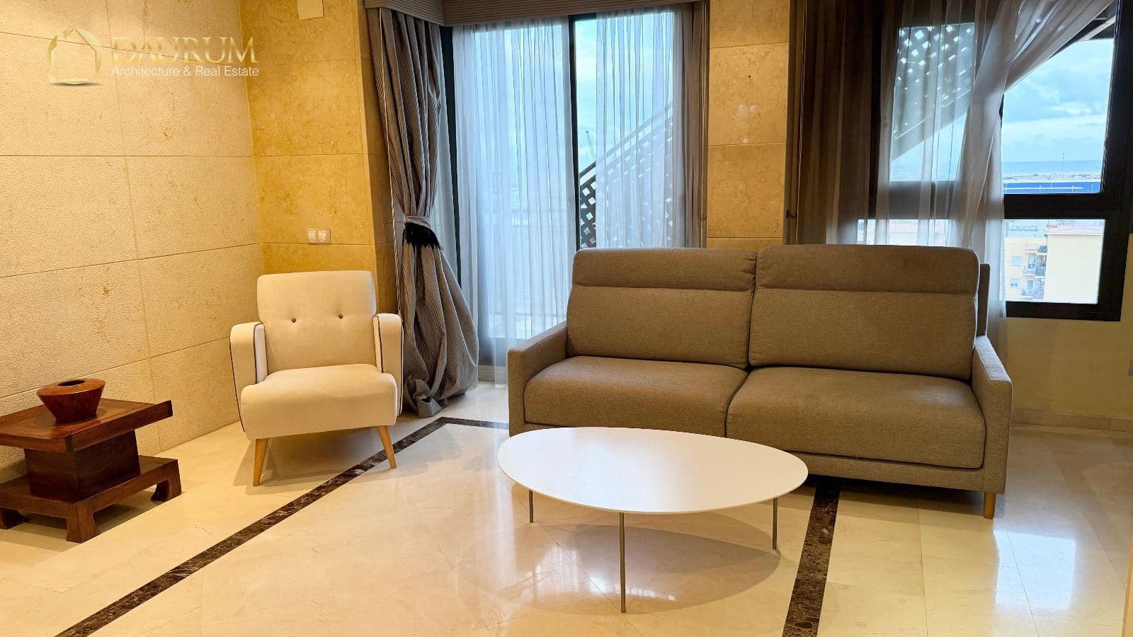 2 makuuhuone Kattohuoneisto vuokrattavana paikassa Alicante kaupunki mukana uima-altaan 
autotalli - 1 600 € (Ref: 9373679)