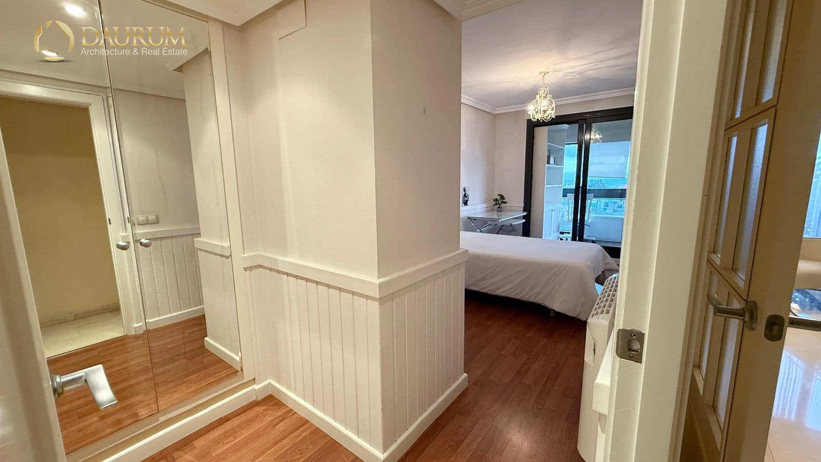 2 makuuhuone Kattohuoneisto vuokrattavana paikassa Alicante kaupunki mukana uima-altaan 
autotalli - 1 600 € (Ref: 9373679)