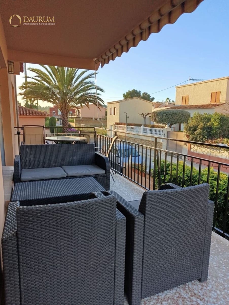 6 bedroom Villa for sale in Polop with garage - € 450,000 (Ref: 9378206)