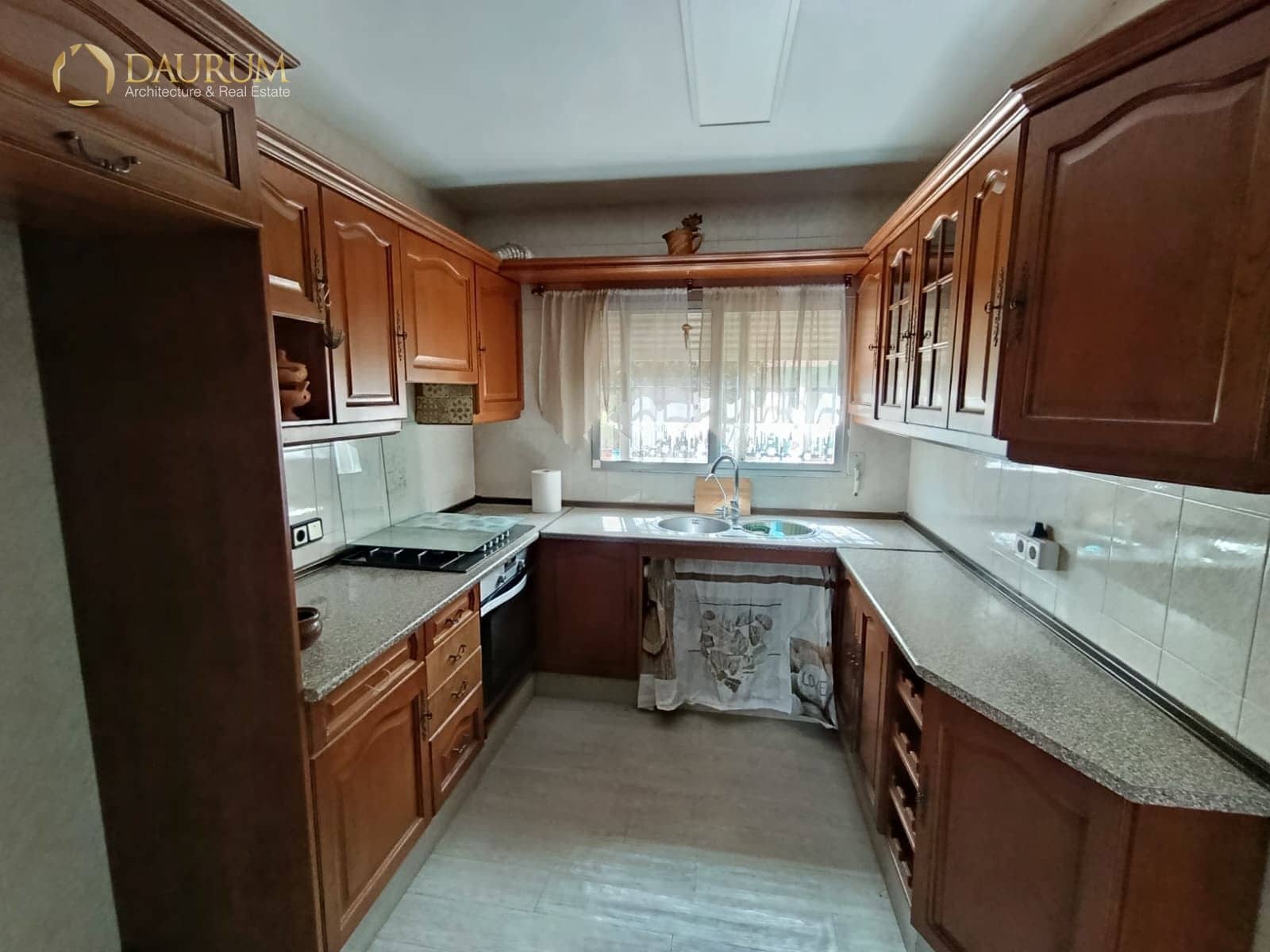 6 slaapkamer Villa te koop in Polop met garage - € 350.000 (Ref: 9378206)