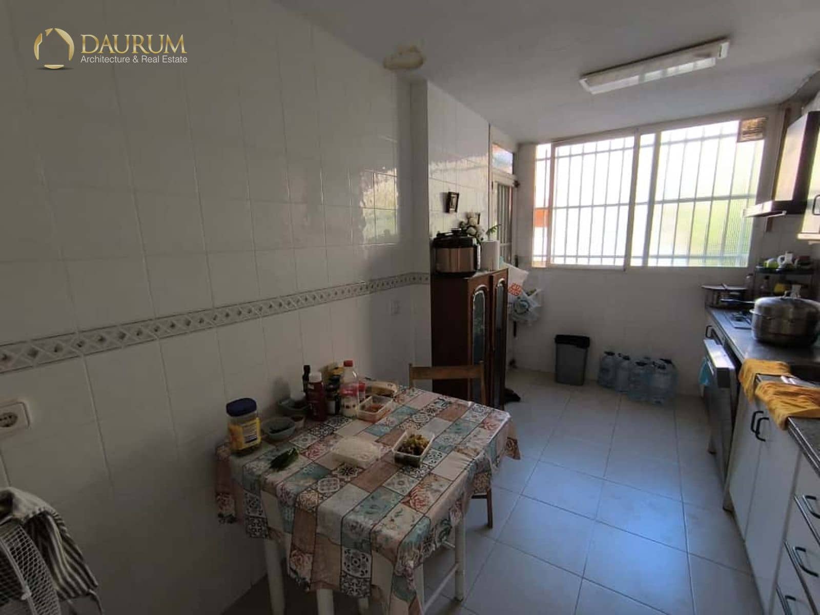 4 Zimmer Haus zu verkaufen in Alicante / Alacant Stadt mit Garage - 380.000 € (Ref: 9378207)