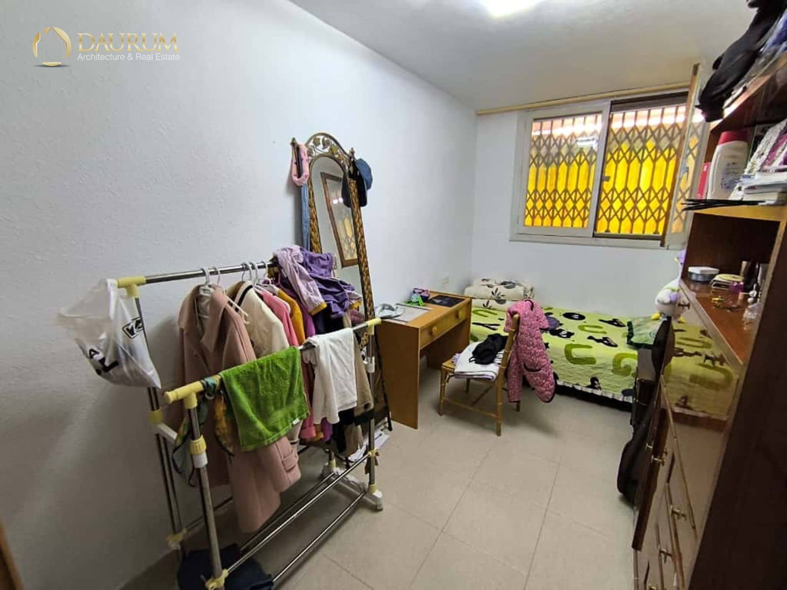 4 Zimmer Haus zu verkaufen in Alicante / Alacant Stadt mit Garage - 380.000 € (Ref: 9378207)