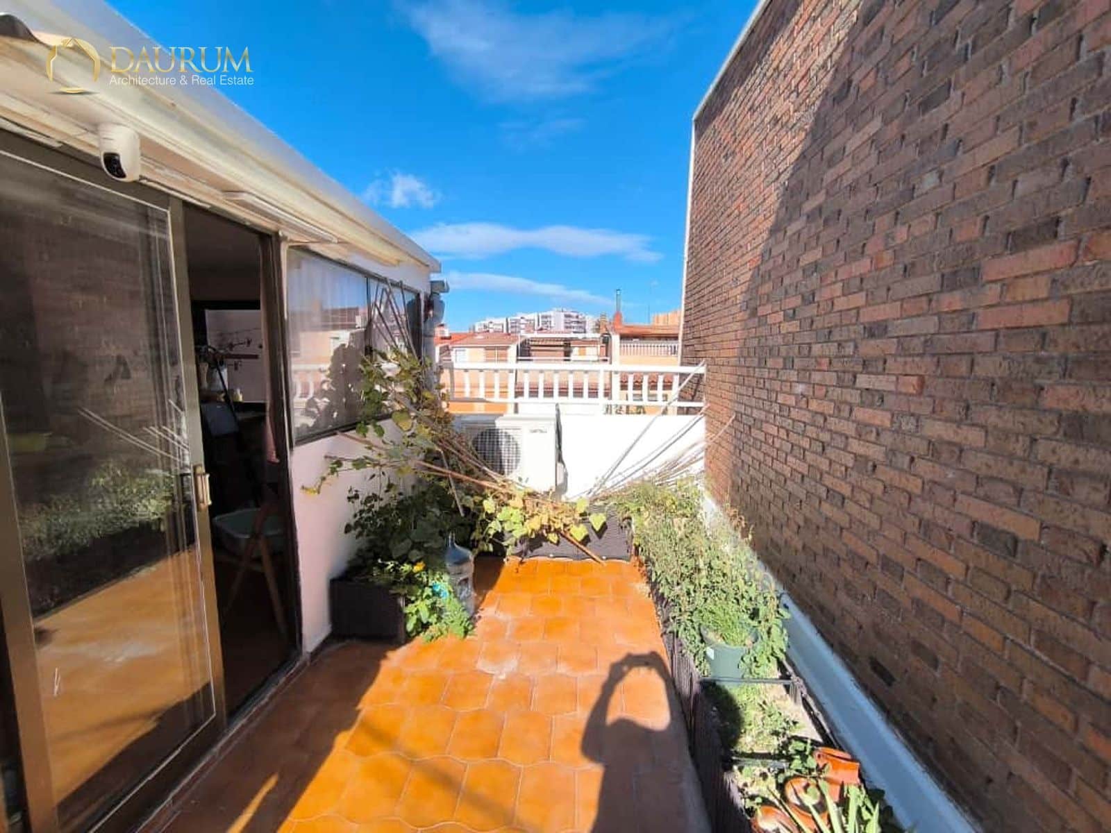 4 Zimmer Haus zu verkaufen in Alicante / Alacant Stadt mit Garage - 380.000 € (Ref: 9378207)