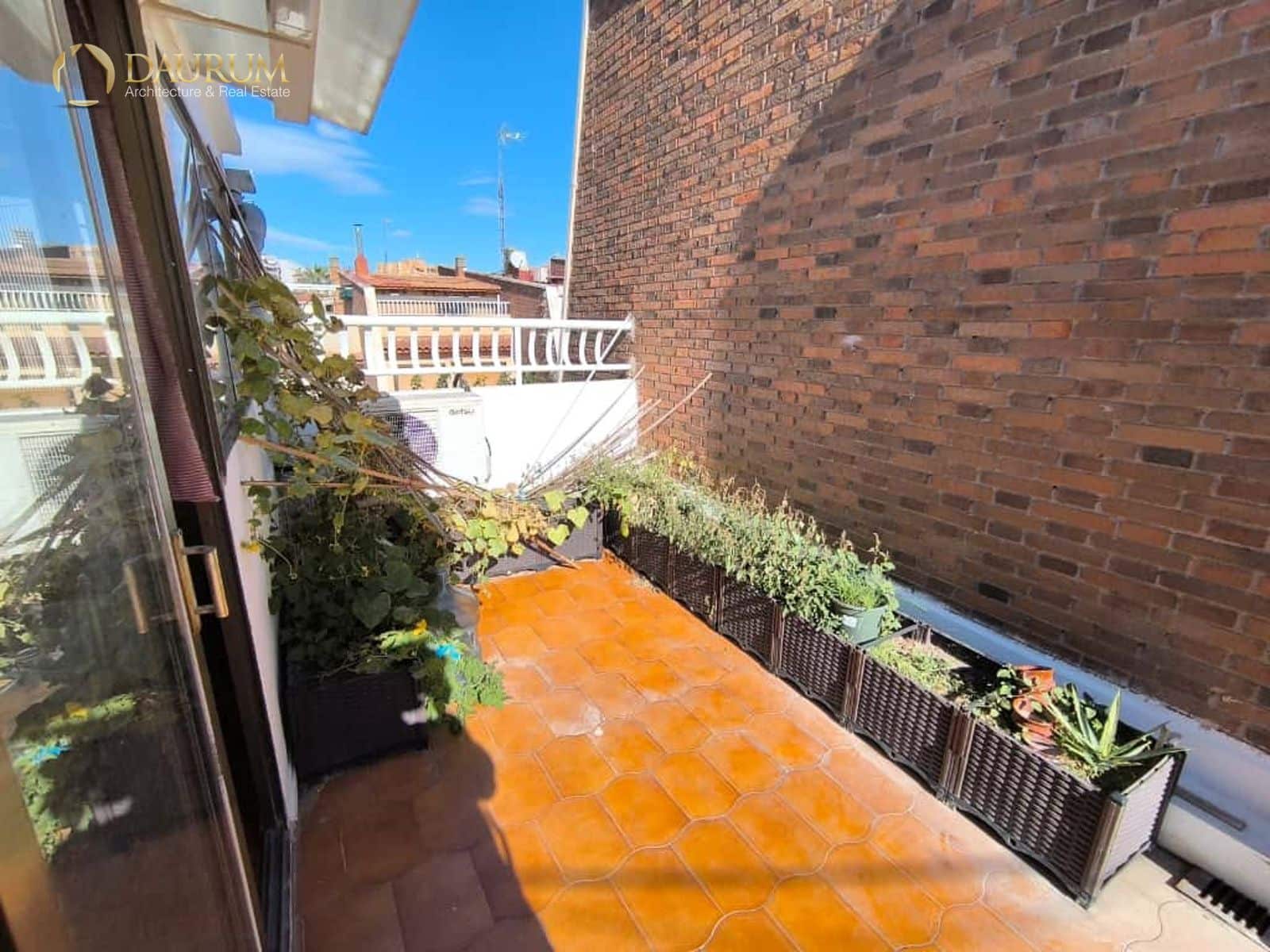 4 Zimmer Haus zu verkaufen in Alicante / Alacant Stadt mit Garage - 380.000 € (Ref: 9378207)