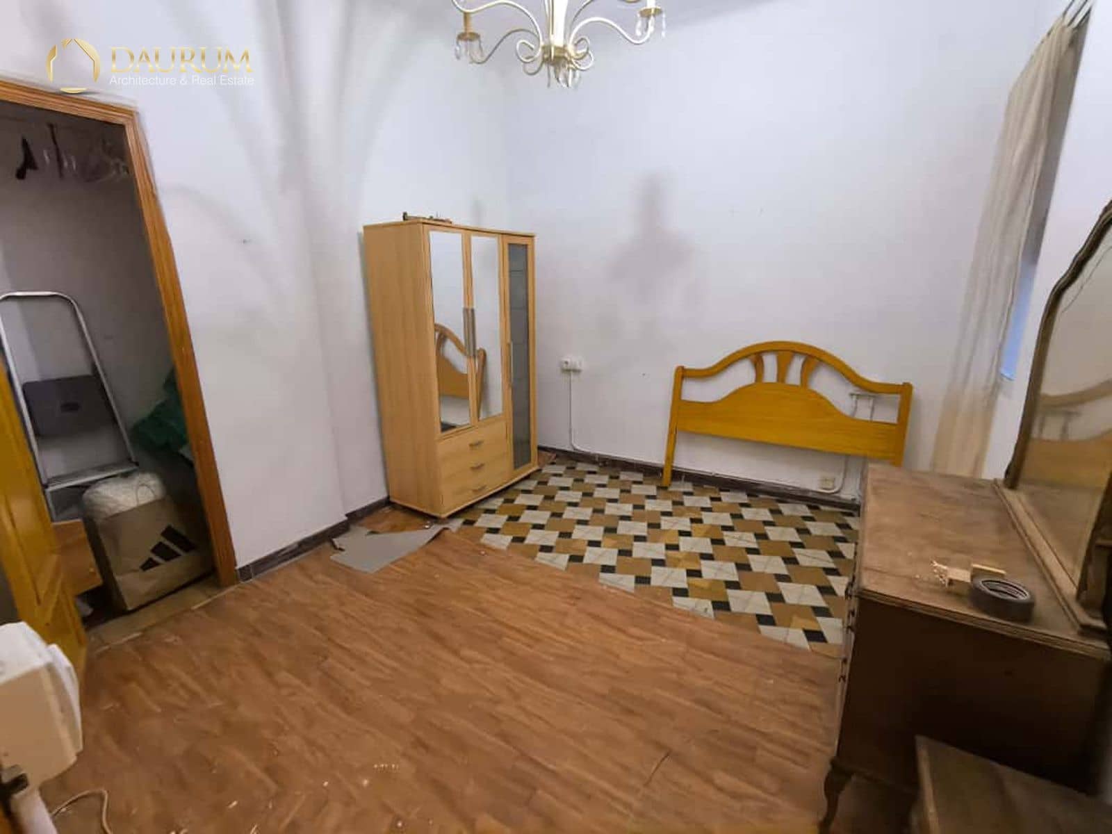 3 soveværelse Lejlighed til salg i Alicante by - € 133.000 (Ref: 9379894)