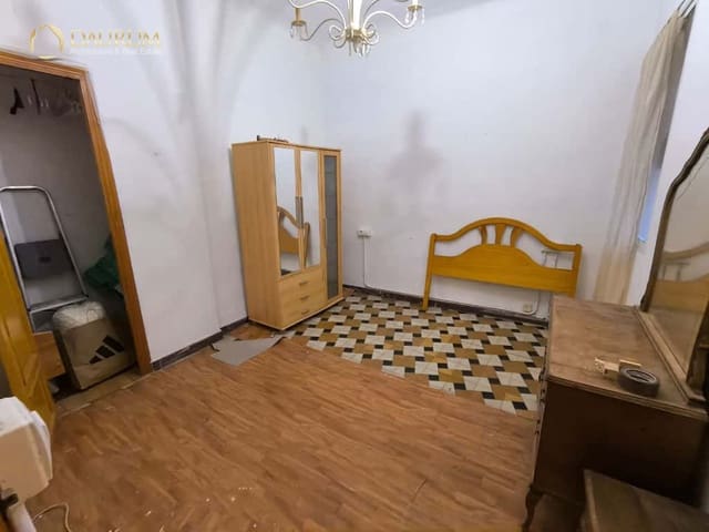 3 soveværelse Lejlighed til salg i Carolinas Bajas, Alicante by - € 133.000 (Ref: 9379894)