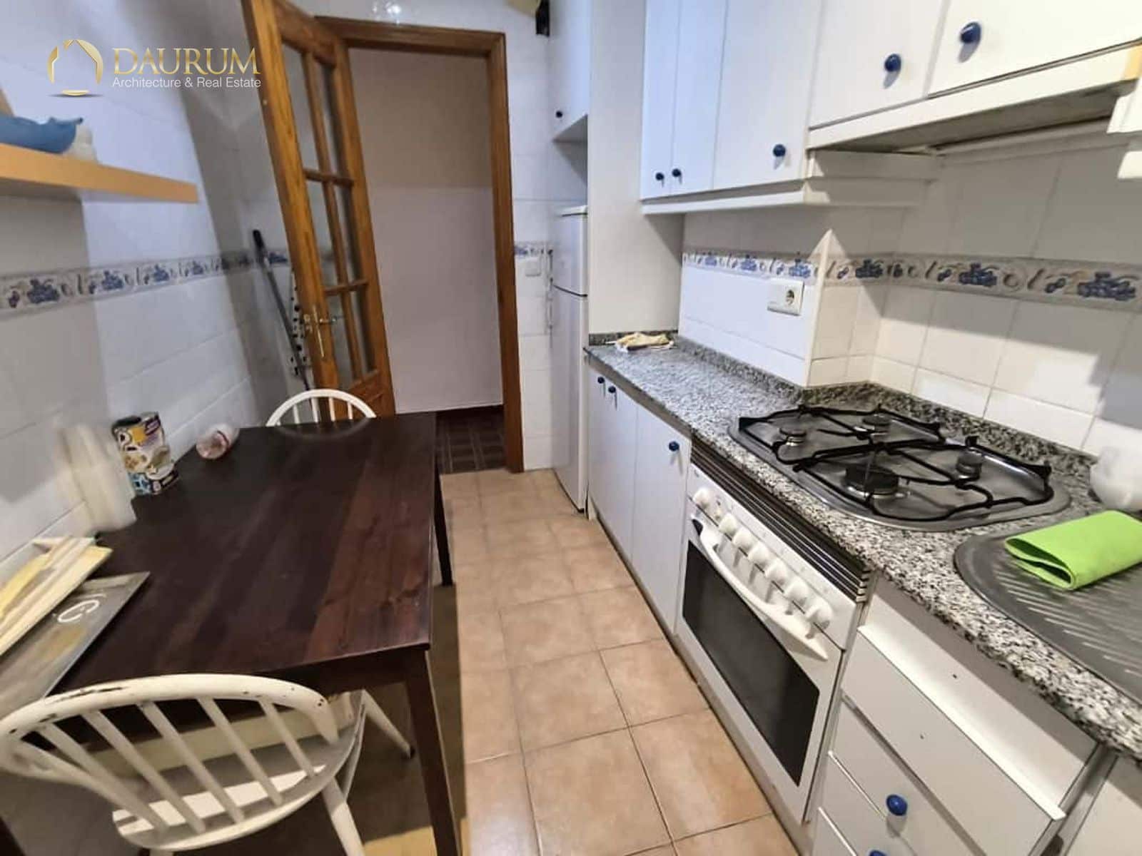 3 soveværelse Lejlighed til salg i Alicante by - € 133.000 (Ref: 9379894)