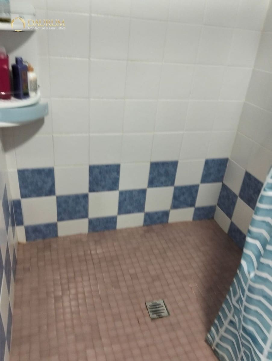 6 soverom Villa til salgs i Alicante by med svømmebasseng garasje - € 520 000 (Ref: 9383728)