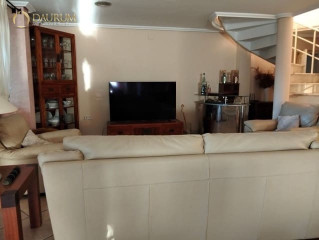6 sovrum Villa till salu i Ciudad de Asís, Alicante stad med pool garage - 520 000 € (Ref: 9383728)