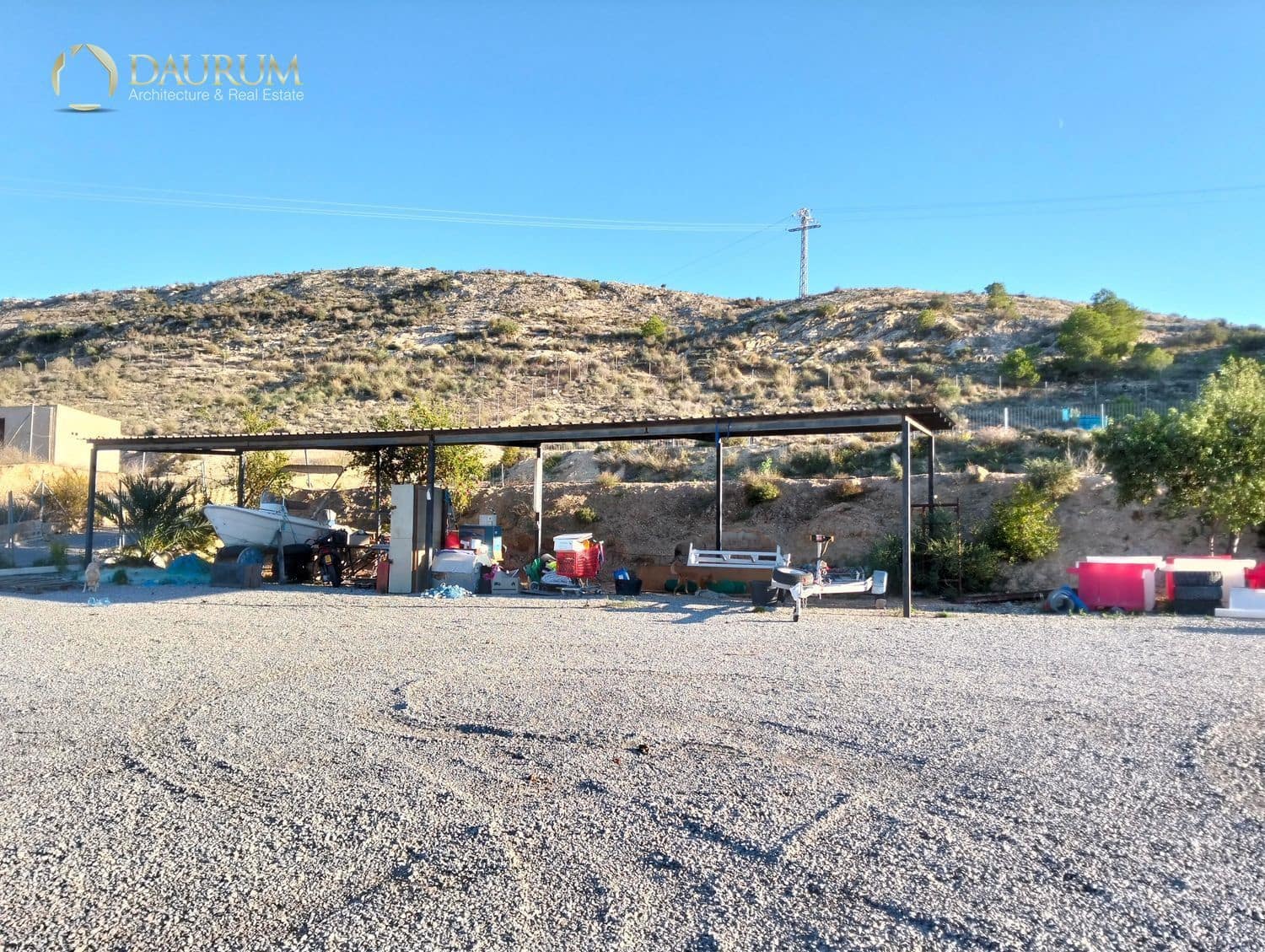 6 soverom Villa til salgs i Alicante by med svømmebasseng garasje - € 520 000 (Ref: 9383728)