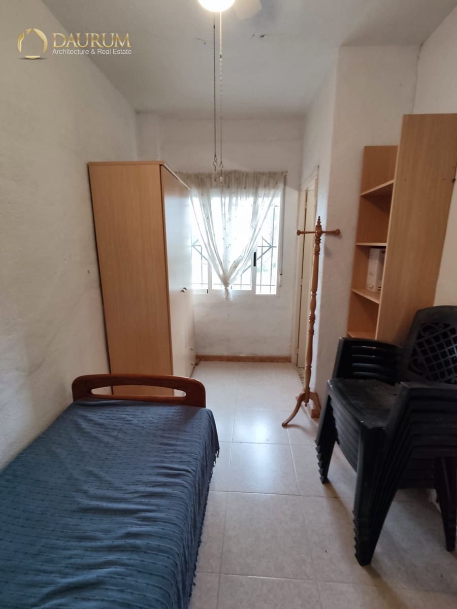 4 bedroom Villa for sale in La Marina with garage - € 320,000 (Ref: 9386469)