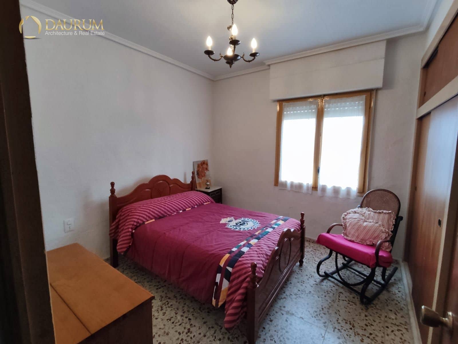 4 bedroom Villa for sale in La Marina with garage - € 320,000 (Ref: 9386469)