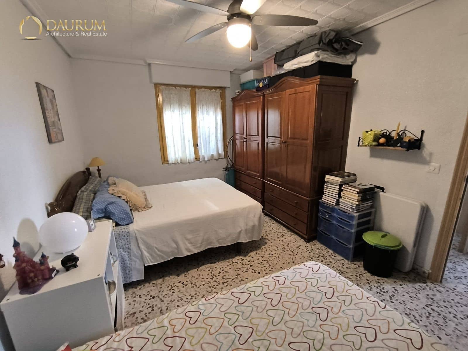 4 bedroom Villa for sale in La Marina with garage - € 320,000 (Ref: 9386469)