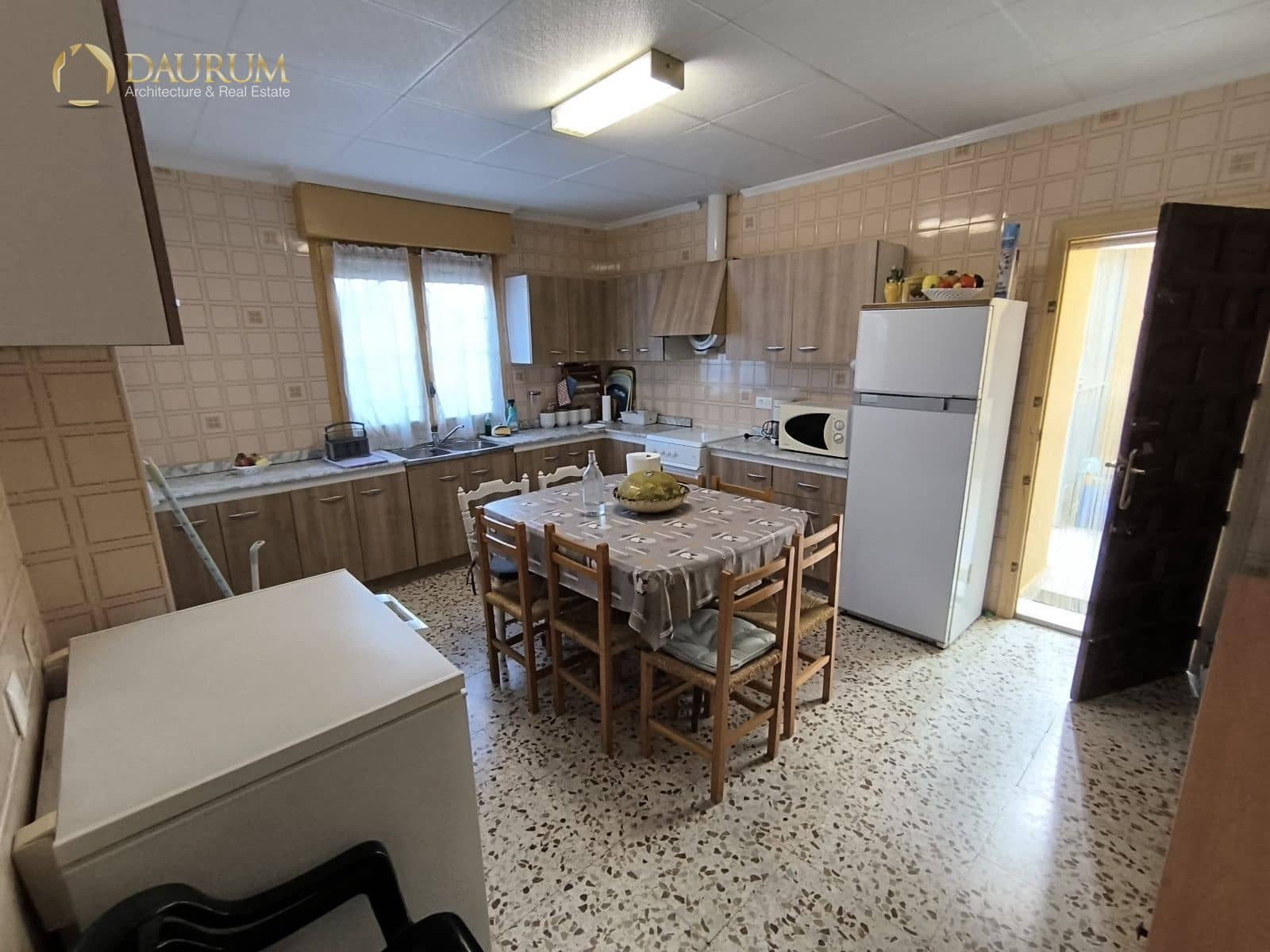 4 bedroom Villa for sale in La Marina with garage - € 320,000 (Ref: 9386469)