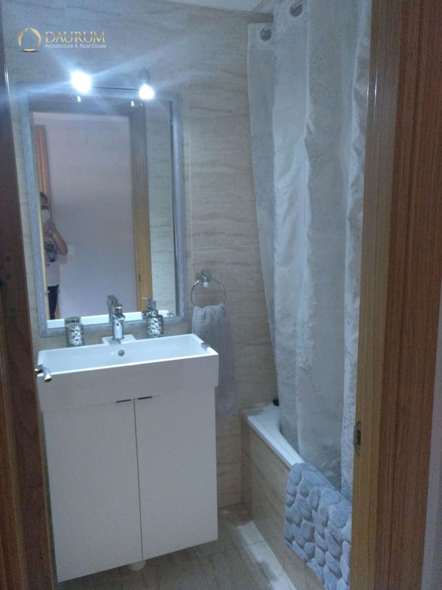 2 bedroom Flat for sale in La Villajoyosa / Vila Joiosa with pool garage - € 220,000 (Ref: 9386470)