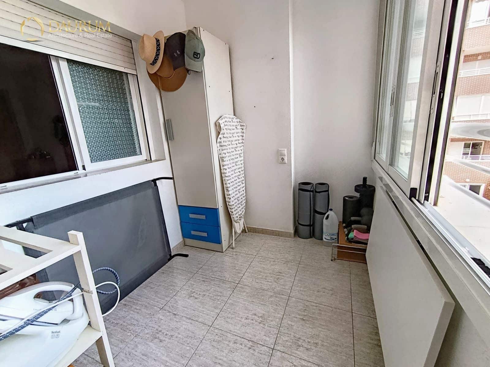 2 bedroom Flat for sale in La Villajoyosa / Vila Joiosa with pool garage - € 220,000 (Ref: 9386470)