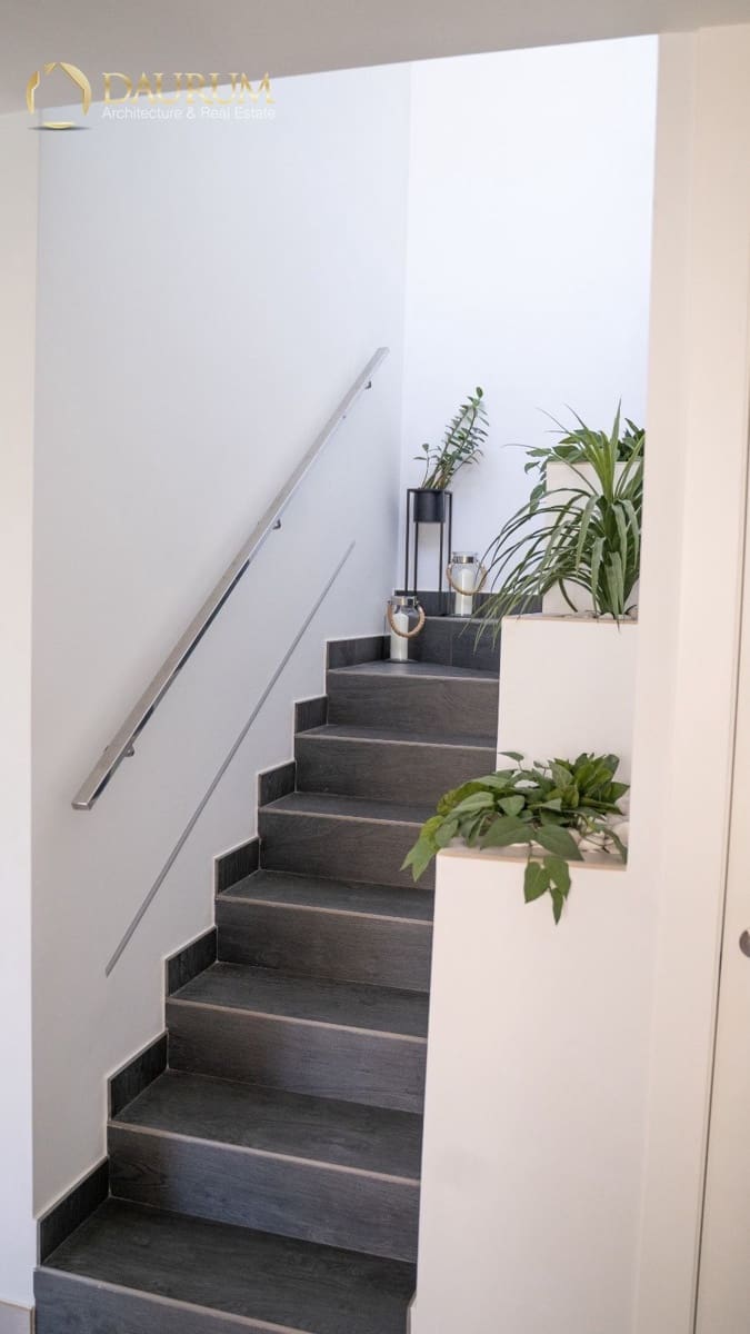 Chalet de 4 habitaciones en Polop en venta con piscina garaje - 595.000 € (Ref: 9388377)