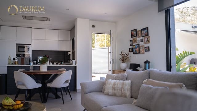 Chalet de 4 habitaciones en Polop en venta con piscina garaje - 595.000 € (Ref: 9388377)