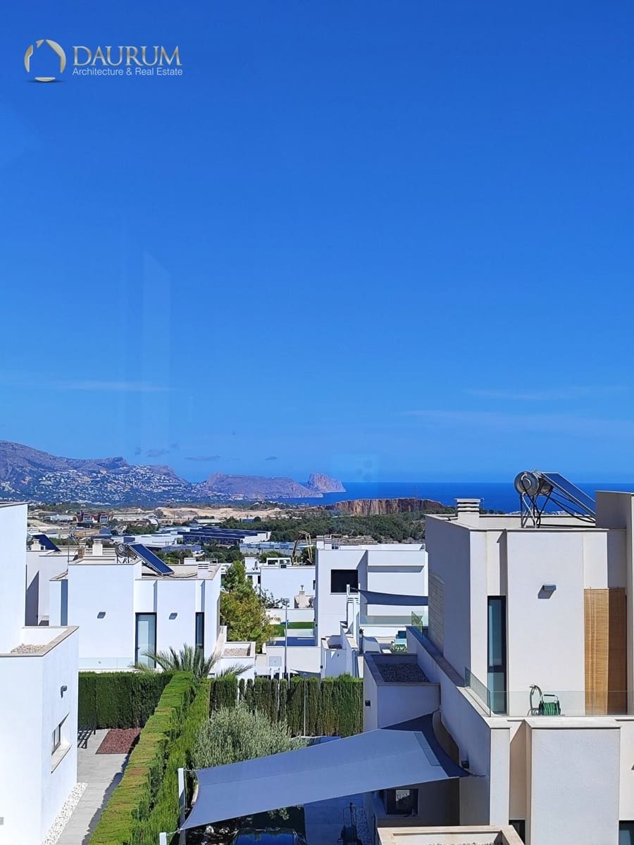 Chalet de 4 habitaciones en Polop en venta con piscina garaje - 595.000 € (Ref: 9388377)