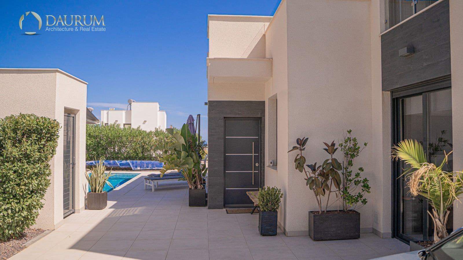 Chalet de 4 habitaciones en Polop en venta con piscina garaje - 595.000 € (Ref: 9388377)