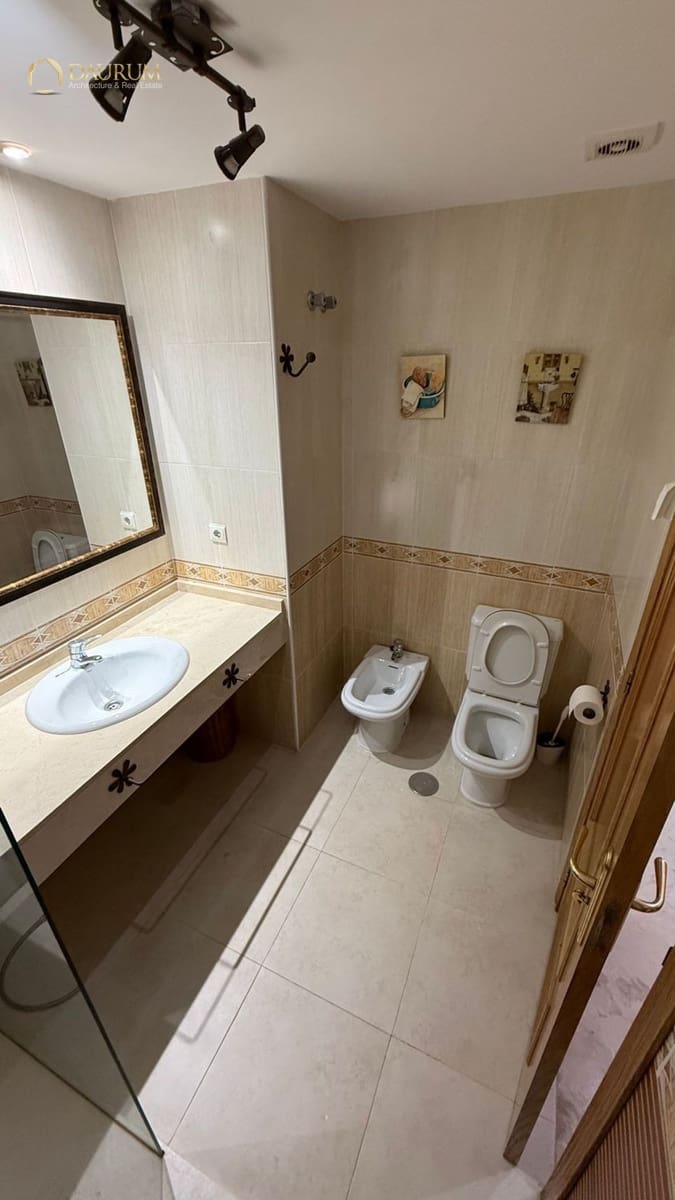 5 sypialnia Willa na sprzedaż w Miasto Alicante / Alacant z basenem garażem - 690 000 € (Ref: 9389990)