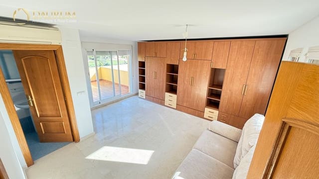 5 sypialnia Willa na sprzedaż w Alicante Golf, Miasto Alicante / Alacant z basenem garażem - 690 000 € (Ref: 9389990)