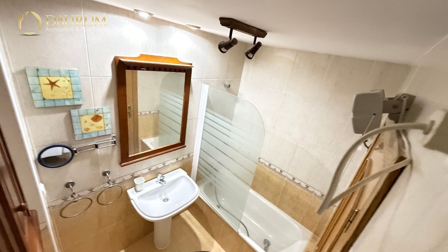 5 sypialnia Willa na sprzedaż w Miasto Alicante / Alacant z basenem garażem - 690 000 € (Ref: 9389990)