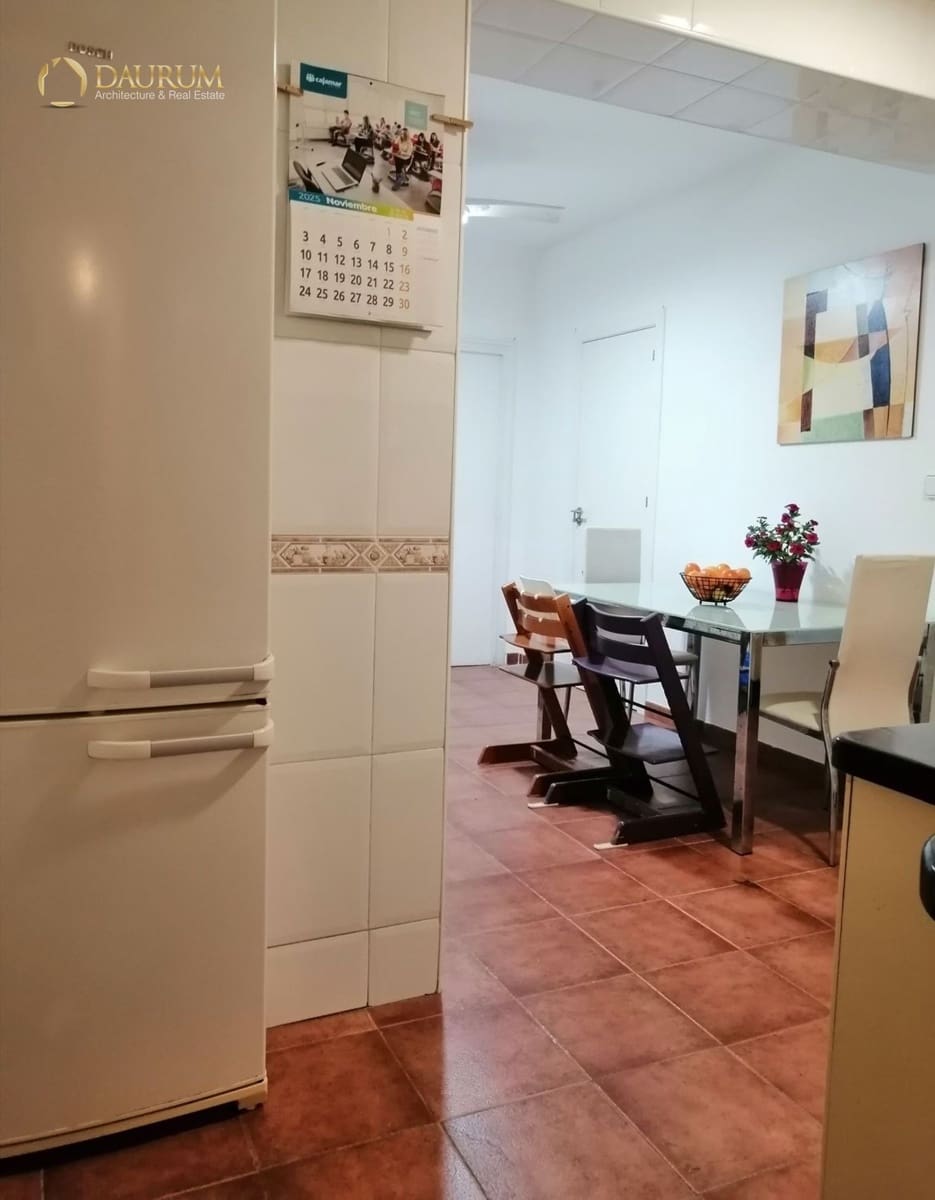 4 soverom Leilighet til salgs i Alicante by - € 177 990 (Ref: 9394374)