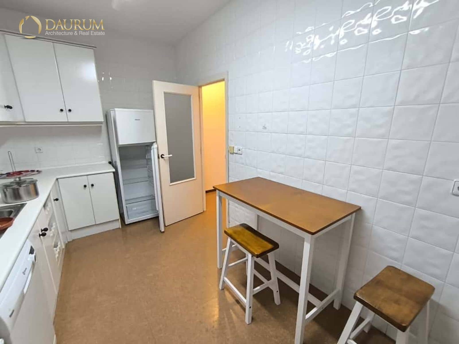 3 bedroom Flat for sale in Alicante / Alacant city - € 450,000 (Ref: 9394375)