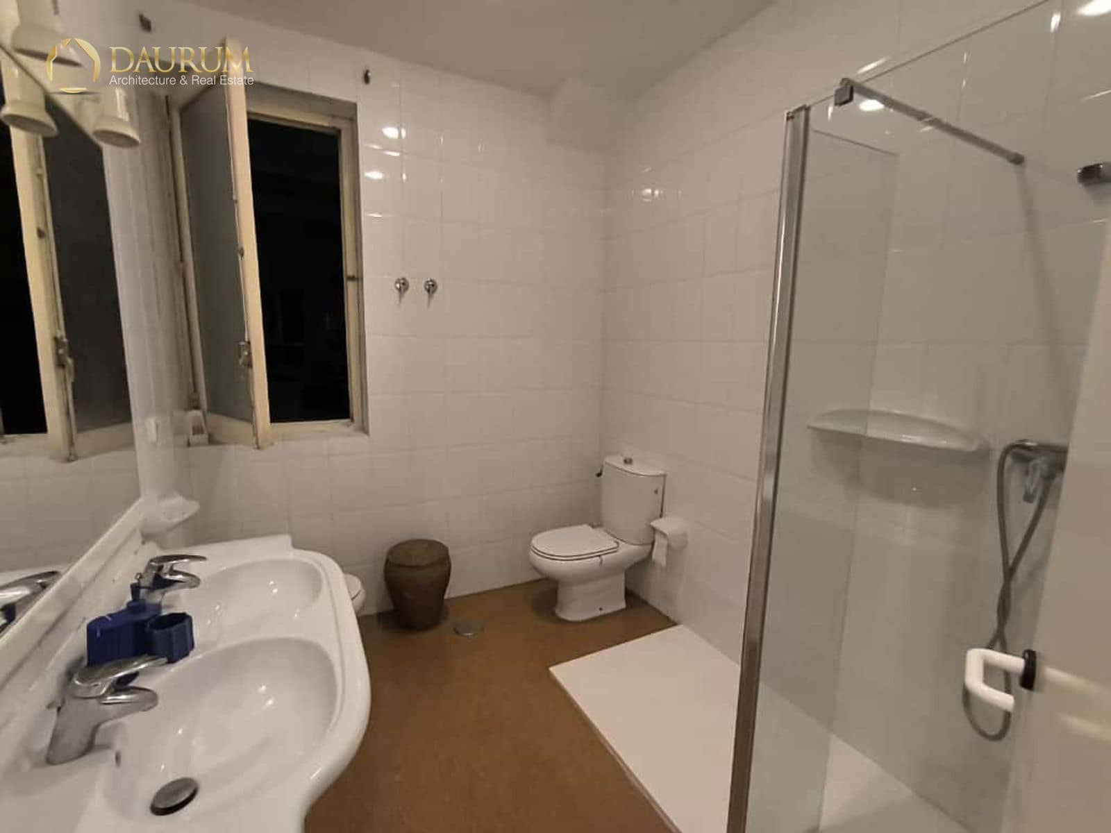 3 bedroom Flat for sale in Alicante / Alacant city - € 450,000 (Ref: 9394375)