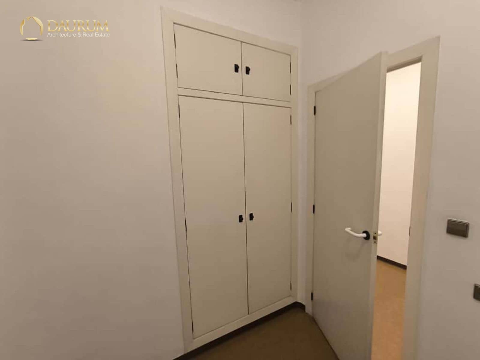 3 bedroom Flat for sale in Alicante / Alacant city - € 450,000 (Ref: 9394375)